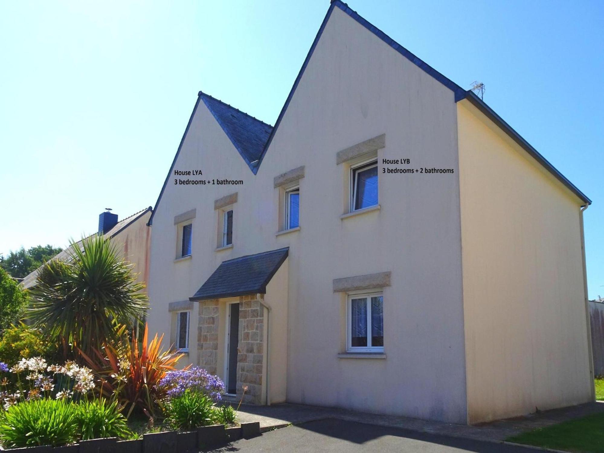 Modern Semi Detached House With Terrace Saint Quay Portrieux Villa Exteriör bild